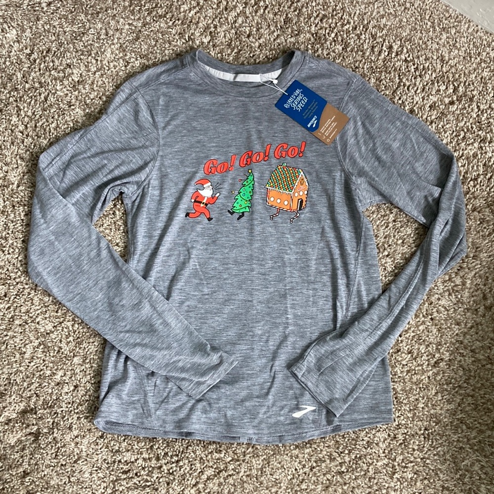 NWT Brooks Women’s Distance Long Sleeve Tee - Size Small